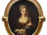 portrait d'une dame en robe rouge tenant un éventail