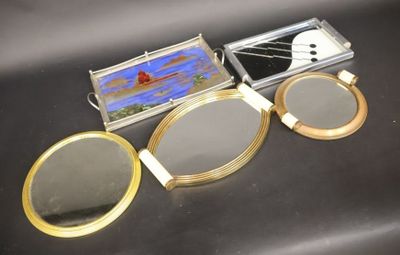 Lot de 5 plateaux dont 3 fond à glace, style Art Déco En l'é…