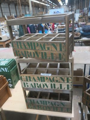 3 casiers à bouteilles bois 50x27xh33, Pas de TVA Mise à pri… - Photo 1