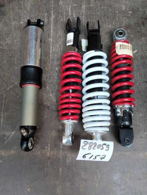 a close up of a couple of springs and springs on a table