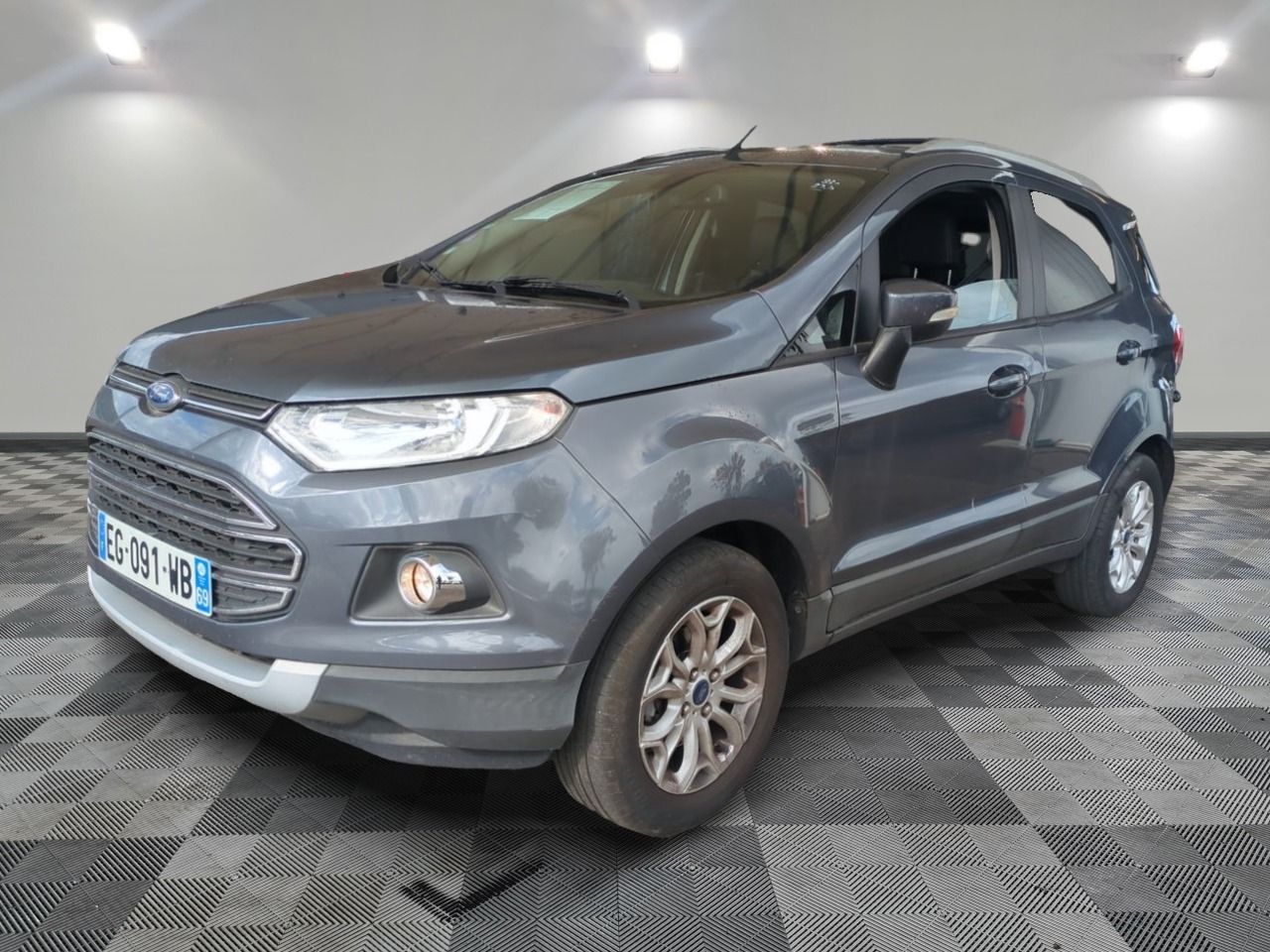 FORD - ECOSPORT 1.0 ECOBOOST 125 TITANIUM - ES - Mise en ser…