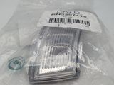 un sac en plastique contenant un téléphone portable