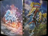 un gros plan d'une boîte sur laquelle figure une image de Pokémon