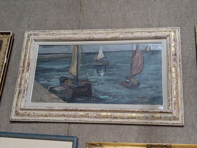 une photo d'un tableau accroché au mur à côté d'autres tableaux