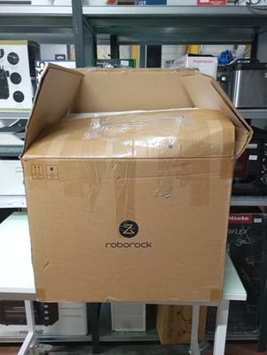 a box that is sitting on top of a carton