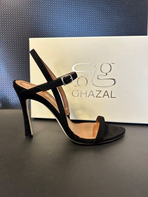Lot de 20 paires de sandales à talons de la marque GHAZAL - …