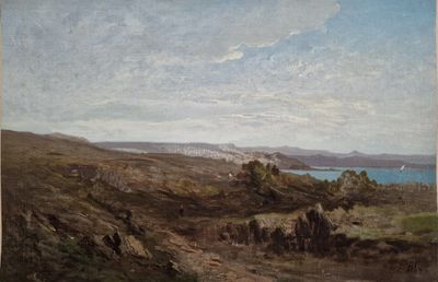 une image représentant une peinture d'un paysage avec un lac et des collines
