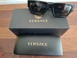 Lunettes de soleil Versa Versa Versa, noires avec logo doré