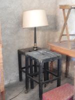 LOT DE PETITS MEUBLES comprenant : sellette, petite table, p… (photo 2)