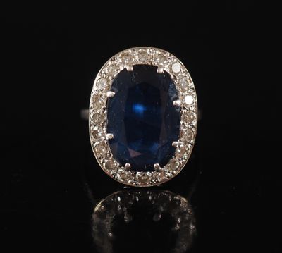 Bague de forme pompadour en or blanc 750, sertie en son cent…