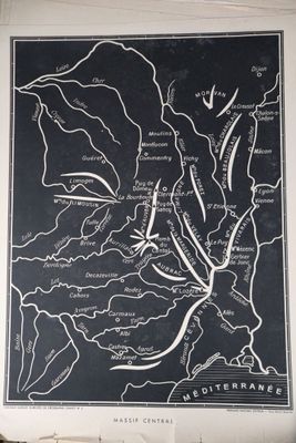 une vieille carte en noir et blanc des montagnes du Montana