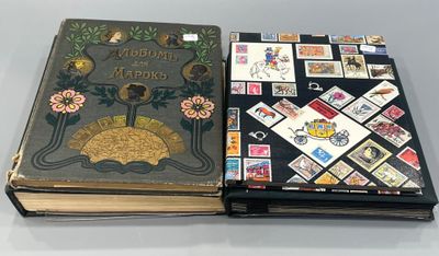 Collection de timbres du monde en 4 albums, grande majorité …