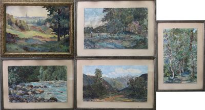quatre tableaux encadrés représentant des arbres et un ruisseau dans une forêt