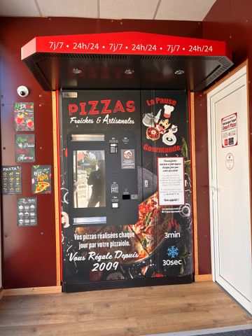 Distributeur automatique de pizzas, constructeur APITECH, marque ...