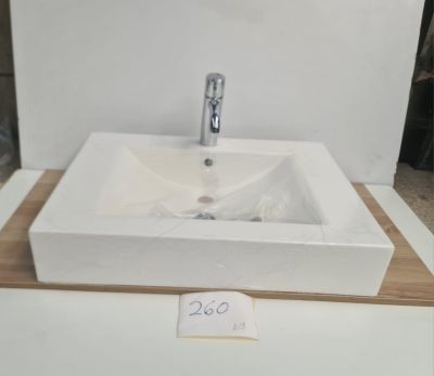 Plan vasque avec lavabo intégré sur support effet bois et ro…