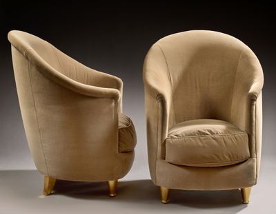 Paire de hautes bergères gondoles entièrement regarni à neuf…