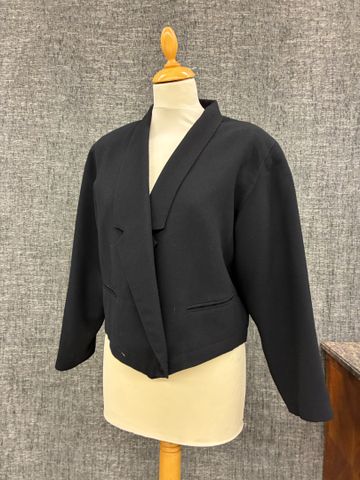 VERDOSA – Veste bleu marine. Taille : 38