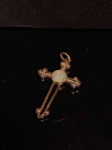 Pendentif croix en or 18 carats 750 millièmes (sous réserve de co...