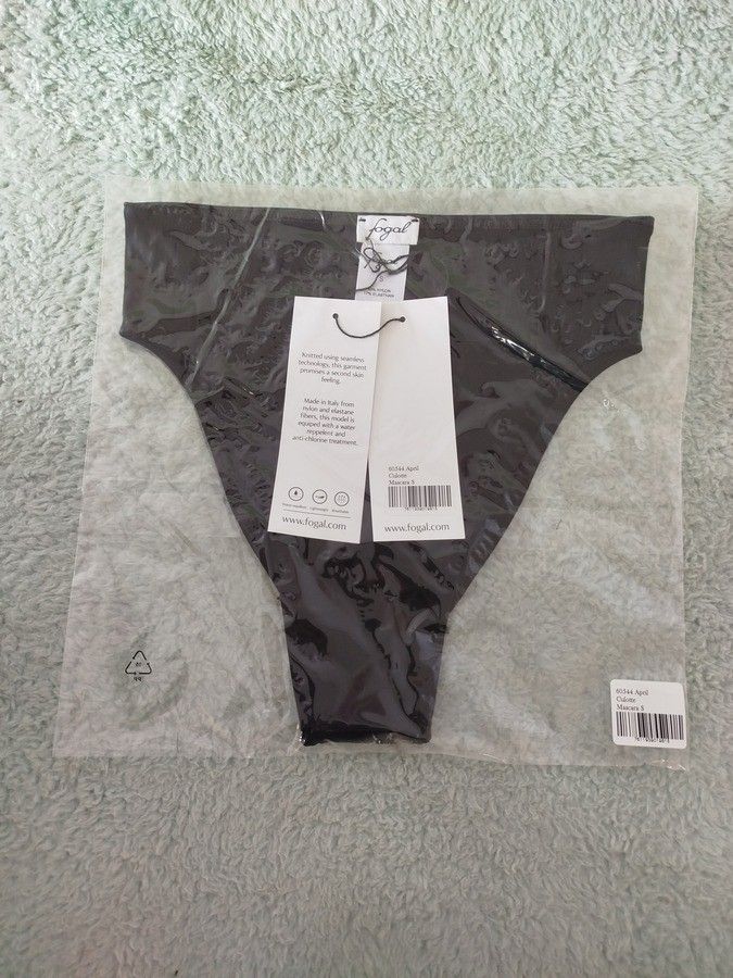 lot de 16 culottes de maillot de bain de marque FOGAL (produit de très haute qualité) - Modèle : APRIL - colori : Mas...