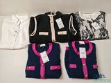 trois paires de pulls pour femme et un cardigan