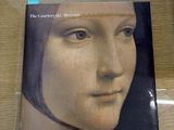 une photo d'un livre sur lequel figure le visage d'une femme