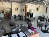 L64 - CASTELNAU D'ESTREFONDS – Un lot de 12 tables comprenan… (photo 6)