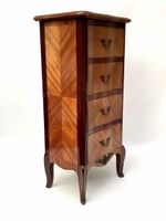 Petit chiffonnier en placage de bois de rose ouvrant par 4 t… (photo 2)