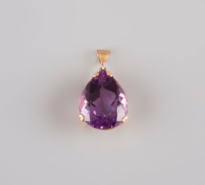 Pendentif en or jaune 18K 750°/°°, poinçon hibou, retenant u…