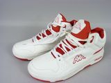 baskets montantes blanches et rouges, avec des touches de rouge sur une base blanche
