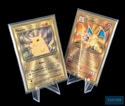 deux cartes Pokémon exposées sur un fond noir
