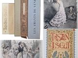 de nombreuses photos d'une femme en robe et quelques livres