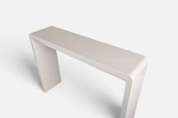 Console de forme rectangulaire en bois laqué blanc. (photo 4)