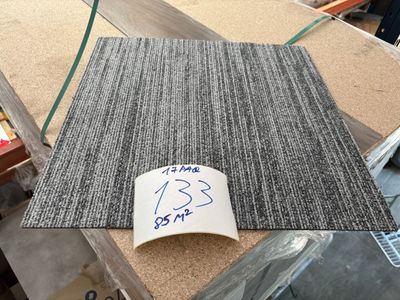 Lot d'environ 85 m² de dalles de moquette First Décode, form…
