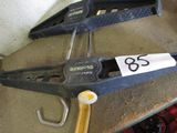many tools that are sitting on a table