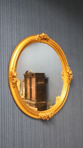 Miroir ovale cadre doré à décor de rose, moderne D : 70 x 60