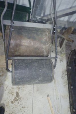 une photo d'un rouleau posé par terre