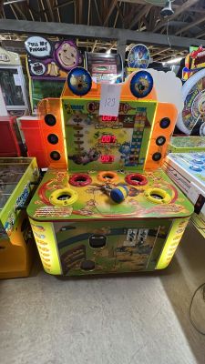 many different types of games on display in a store