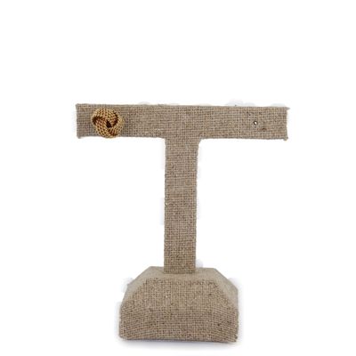 beige, en burlock, lettre « T » en burlock ornée d’une étoile dorée