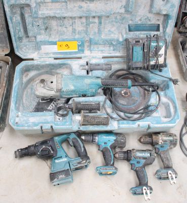 tout un tas d'outils rangés dans une mallette