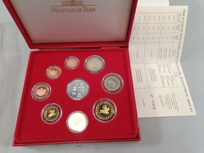 NUMISMATIQUE -Monnaie de Paris: série en euro de pièces moné…