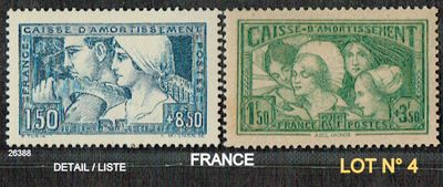 deux timbres de couleurs différentes sur un fond noir