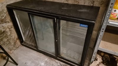 Tour à boissons EUROCHEF réfrigéré en métal laqué noir, à 3 …