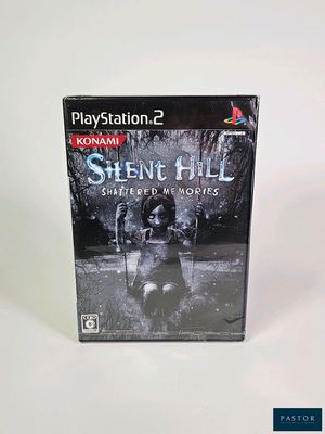 La boîte du jeu vidéo Silent Hill est posée sur une surface blanche.