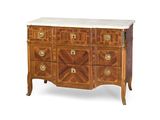 la commode est en bois et possède un plateau en marbre