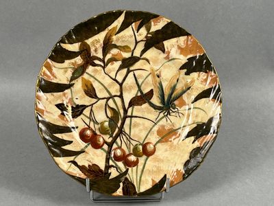 Emile GALLE (Lorraine). Assiette Art Nouveau à motif de libe… - Photo 1