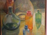 une peinture représentant une nature morte avec des bouteilles sur la table