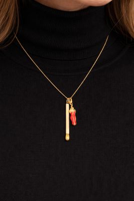 Collier et ses deux pendentifs en or jaune 750°/°°° : l'un à… - Photo 1