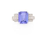 une bague en tanzanite et diamants