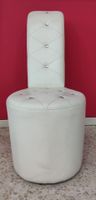 Fauteuil design en forme de chaussure en simili cuir blanc. (photo 3)