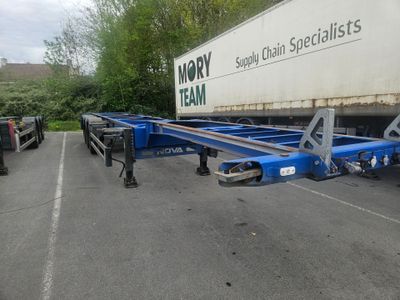 NEKA SEMI REMORQUE PORTE CONTAINER - Genre : SREM - Carrosse…